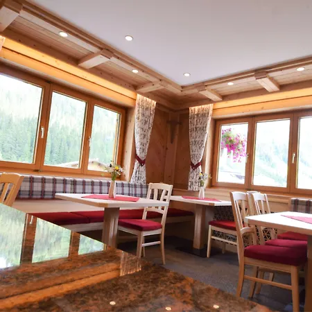 Haus Jehle Guest house 3*