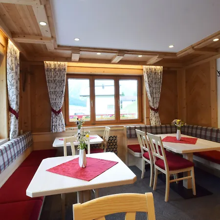 Guest house Haus Jehle 3*